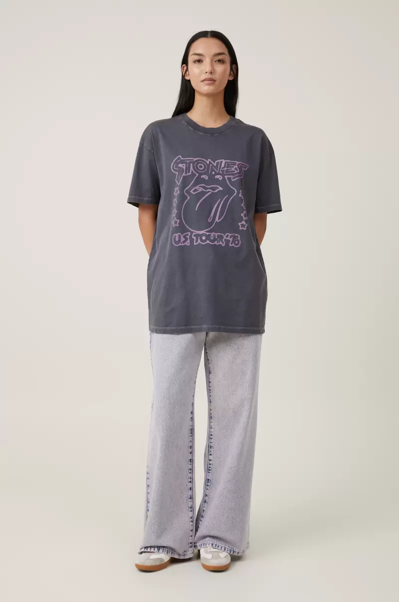 Cotton On Tops Modern Lcn Br Rolling Stones Us Tour 75/Forged Iron The Oversized Graphic License Tee Women